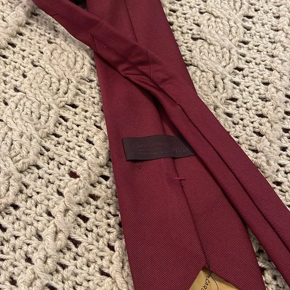Vtg Pierre Cardin Hudson Tie‎ Paris New York 100% Imported Polyester Burgundy